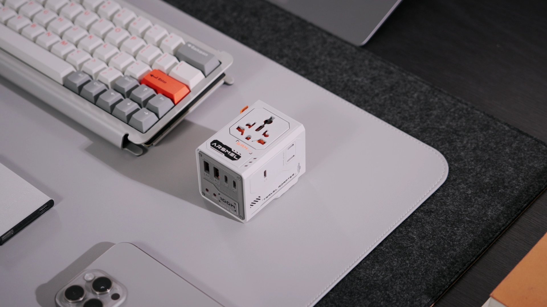 ARSMEL VisaGo 100W Travel Adapter with Built-in Voltage Display